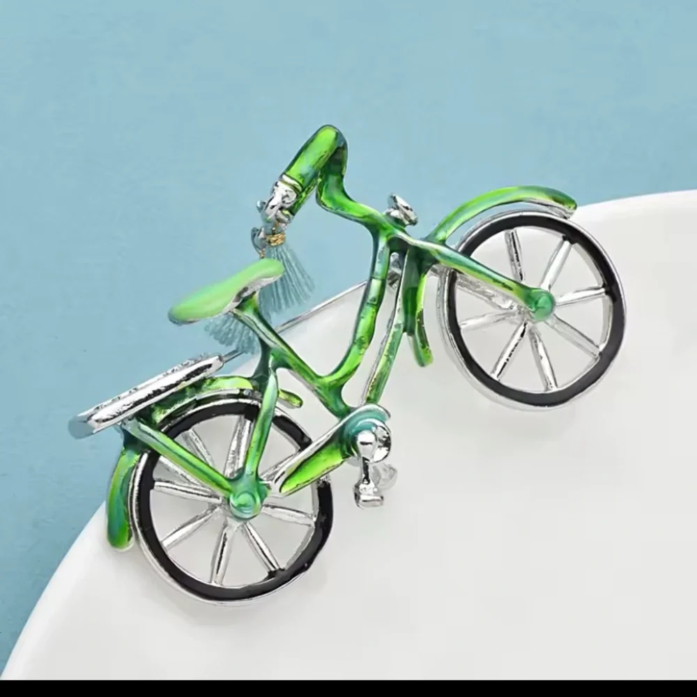 Private Label Green Bicycle Brooch with Blue Tassel Accent